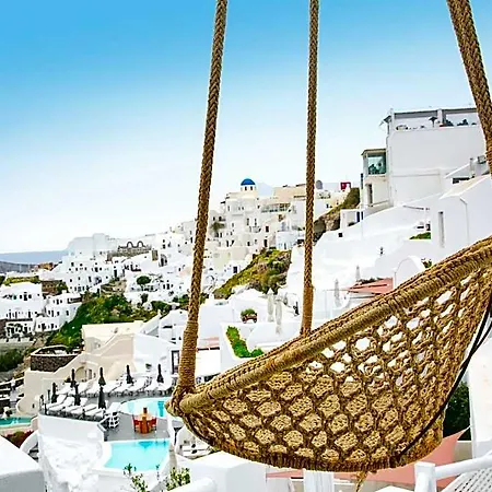 Kaleidoscope Cave Hotel 4*
