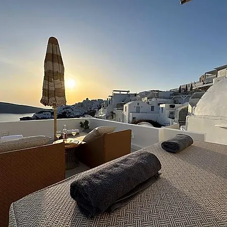 Kaleidoscope Cave Hotel 4*